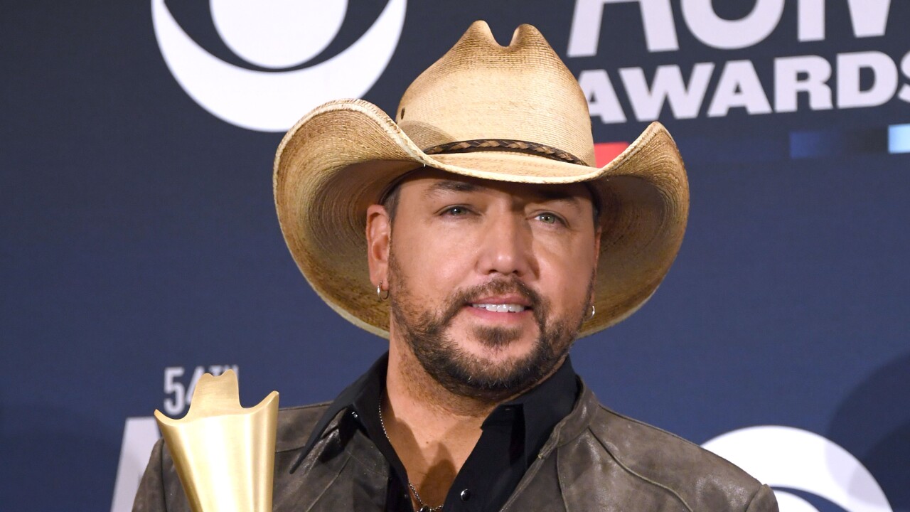 jason aldean sticking around second show metro detroit jason aldean sticking around second show metro detroit