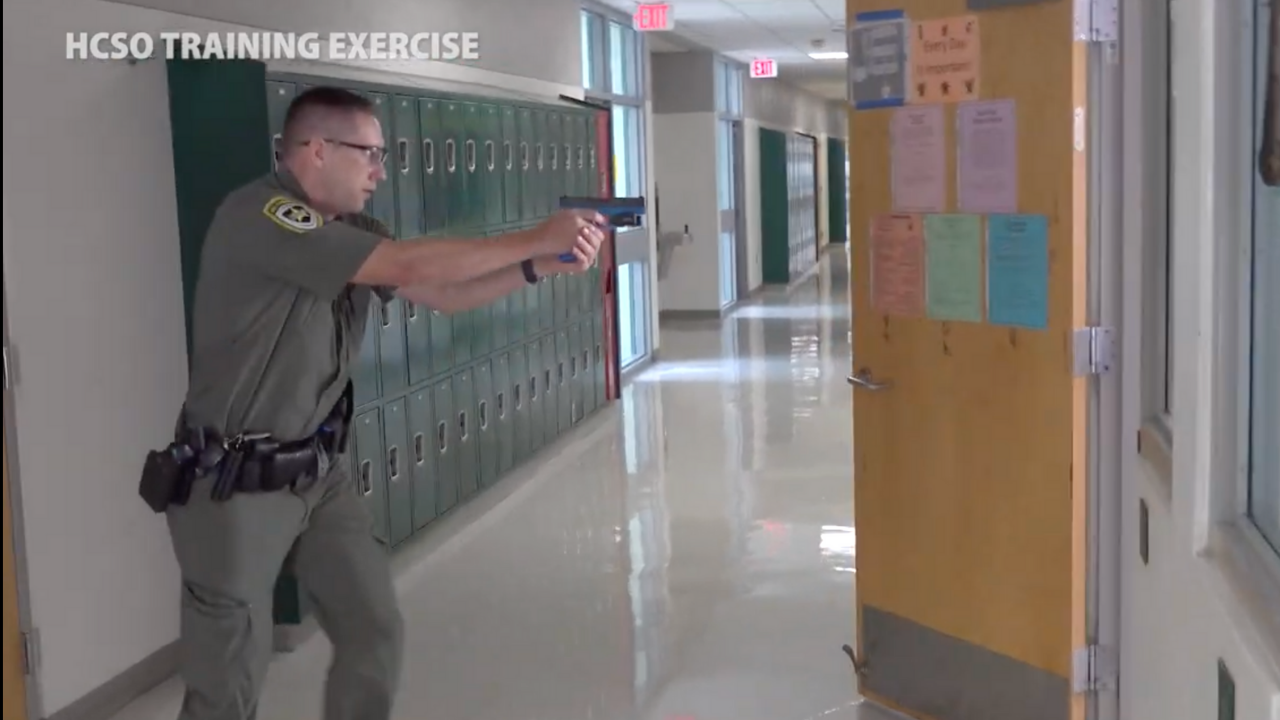 Hillsborough school resource deputies train on how to respond to active shooter WFTS WENDI.png