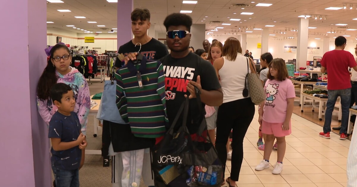 Area elementary students go on shopping spree at JC Penney - Vimarsana News