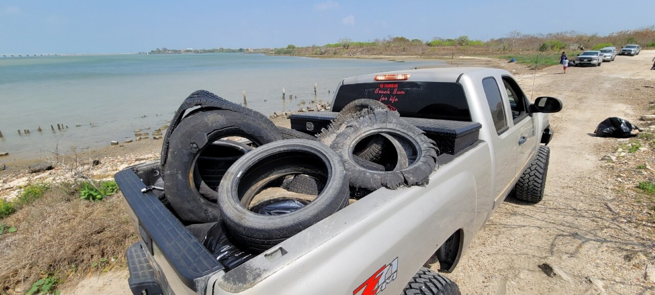 Flour Bluff dumping 4.jpg