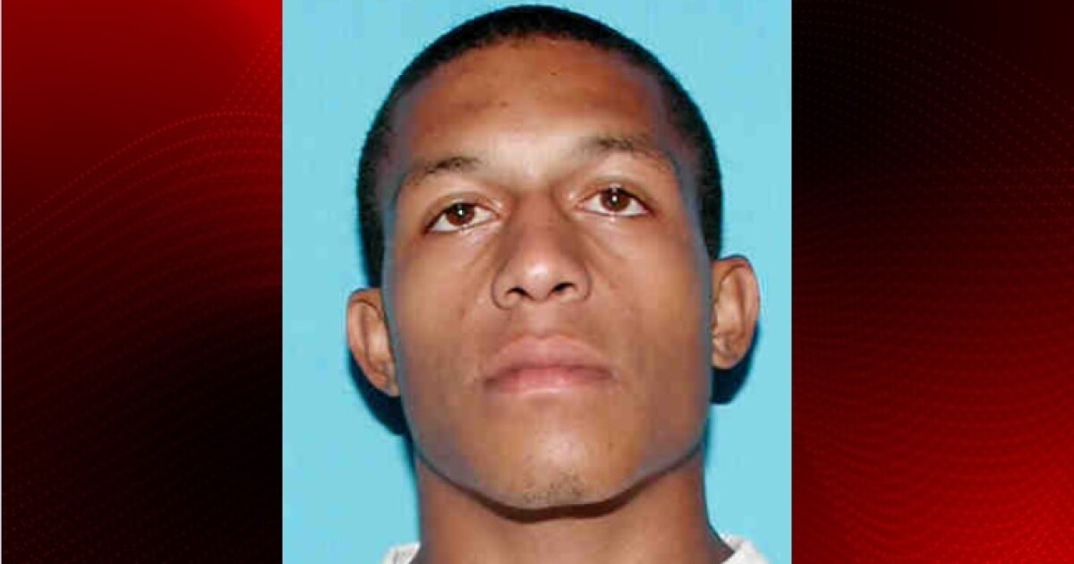 Man wanted by Sunset Police turns himself in