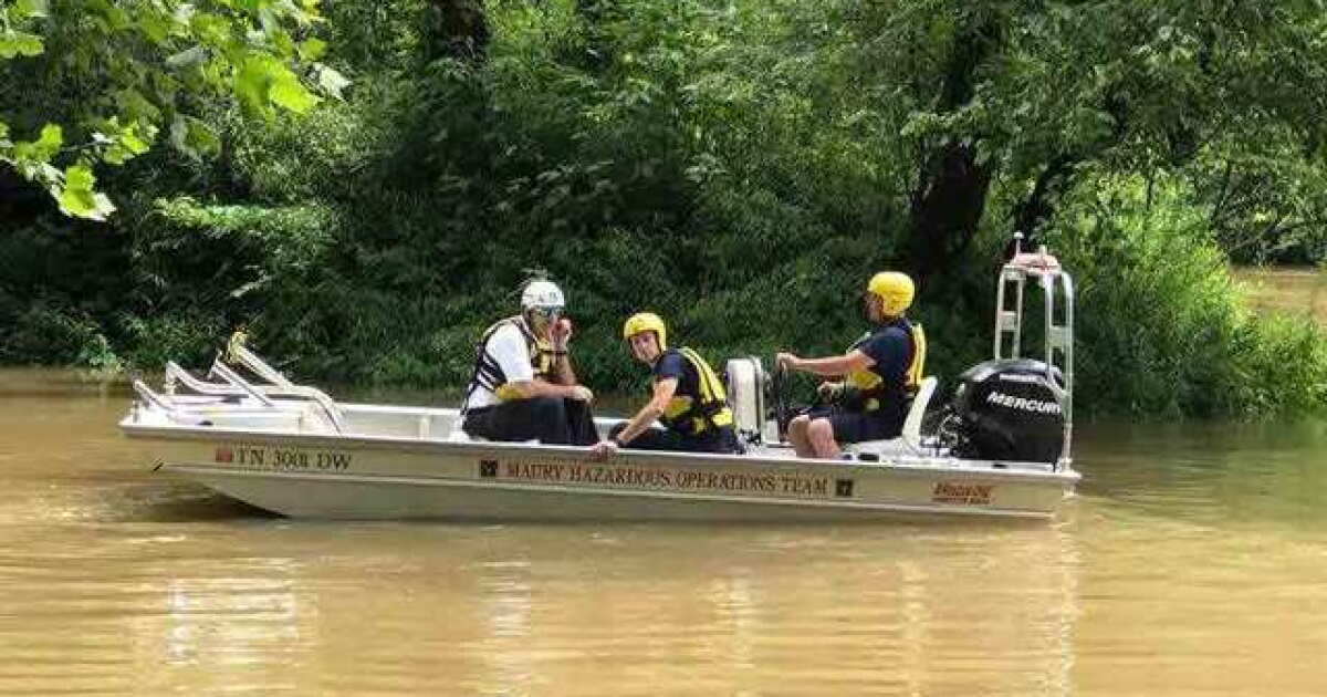 2 Kids, 2 Adults Rescued After Canoe Overturned