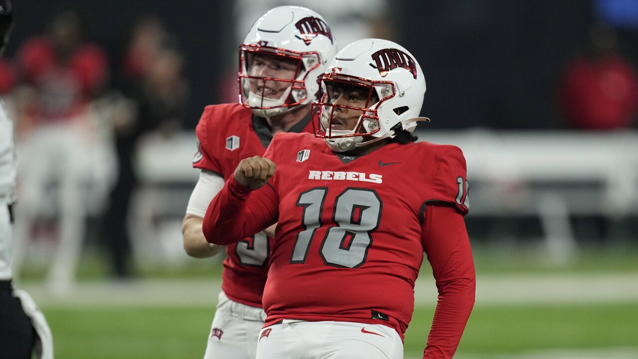 2 UNLV Rebels football players earn honors from organizers of