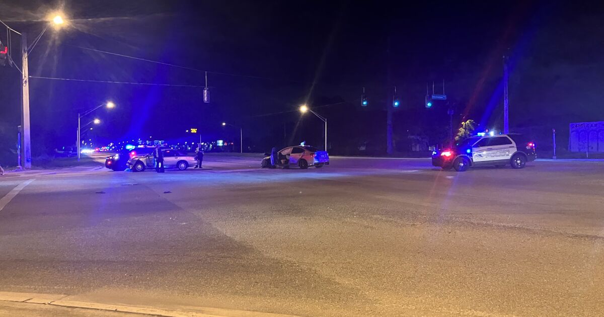 Crash blocks portion of Pine Island Road, Nicholas Parkway in Cape Coral