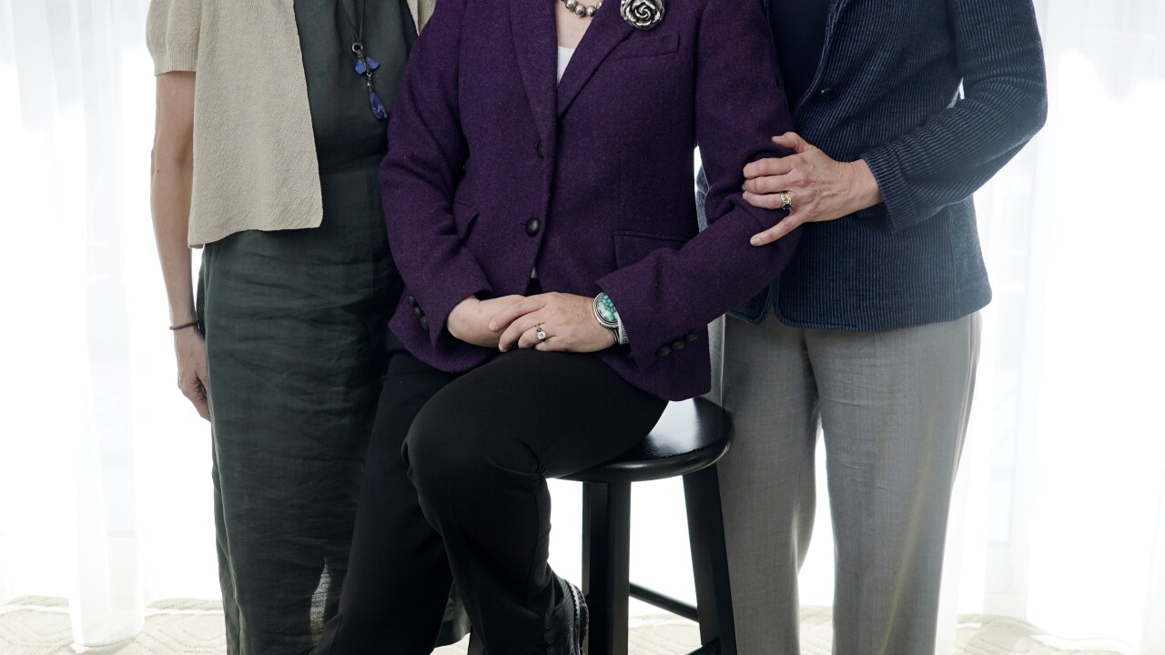 Gabby Giffords, Betsy West, Julie Cohen