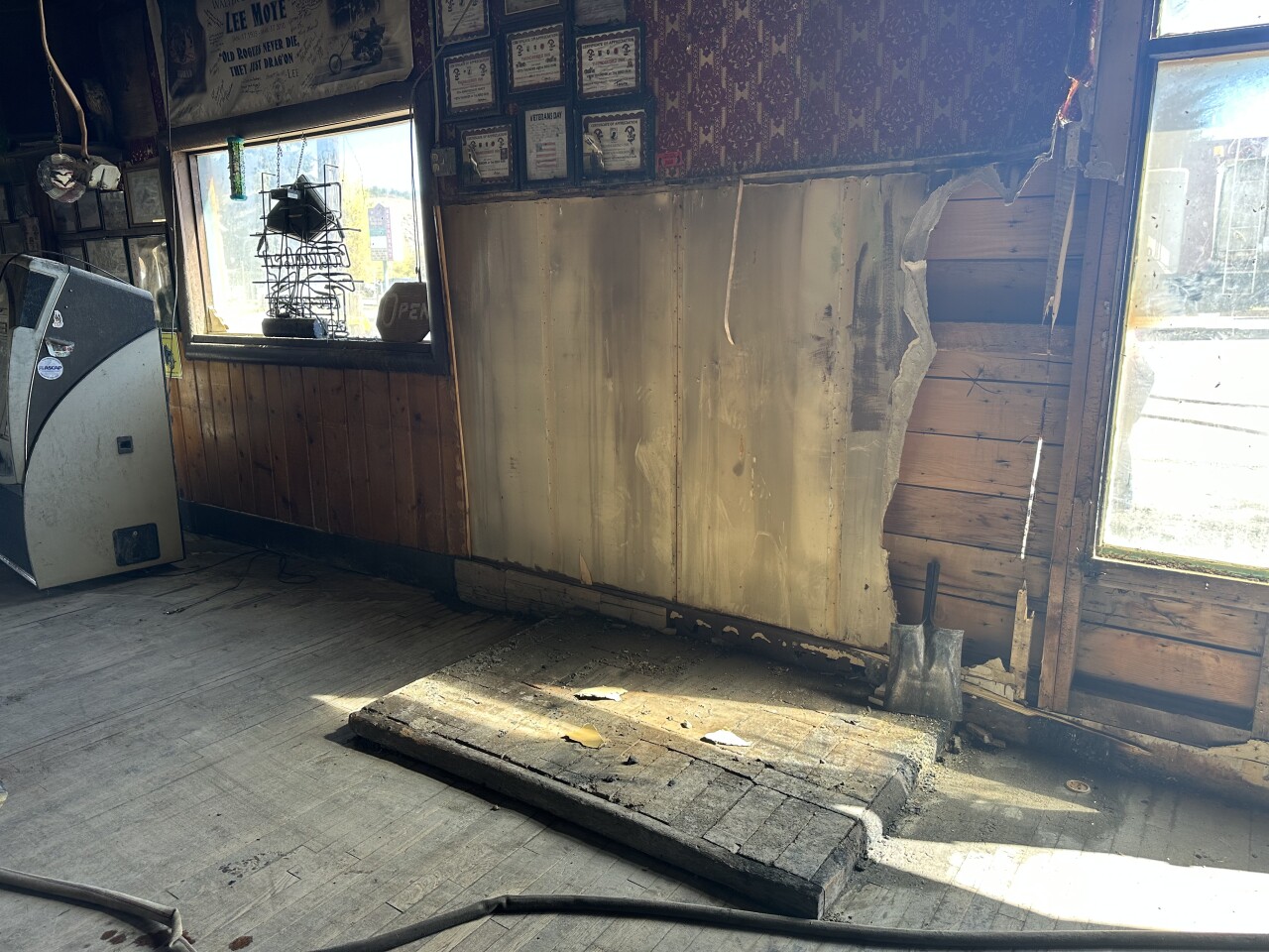 Thunderbird Inn Fire