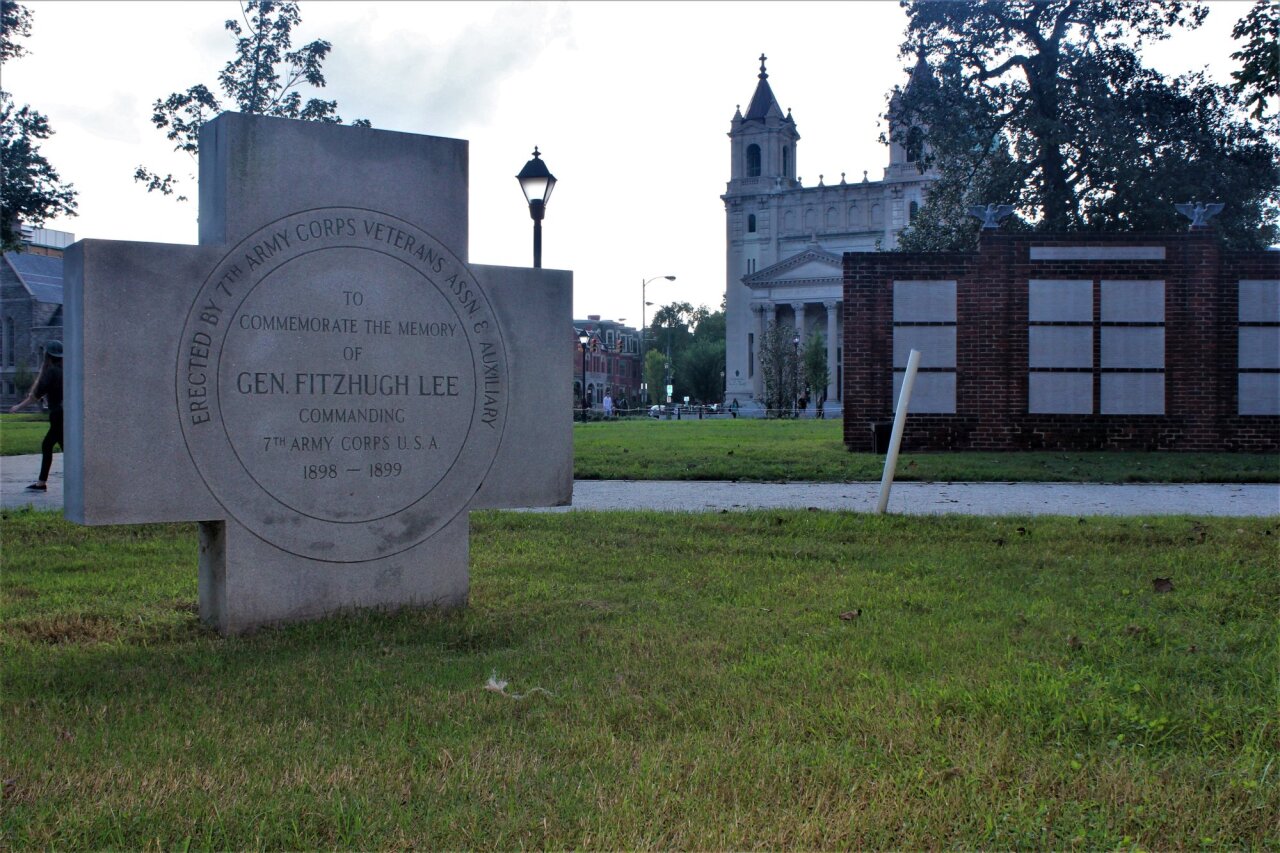 Cross commemorates former Virginia Gov. Fitzhugh Lee (SOURCE: George Copeland Jr. and Irena Schunn)