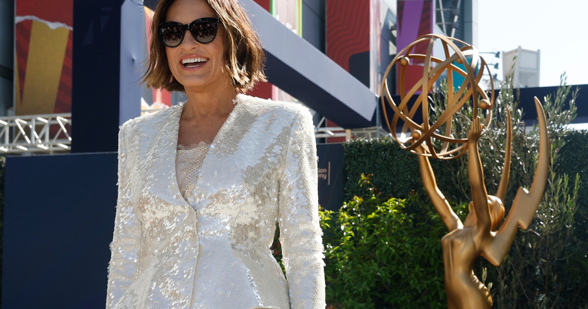 All eyes on 'The Pitt' as the 78th Emmy Awards take center stage