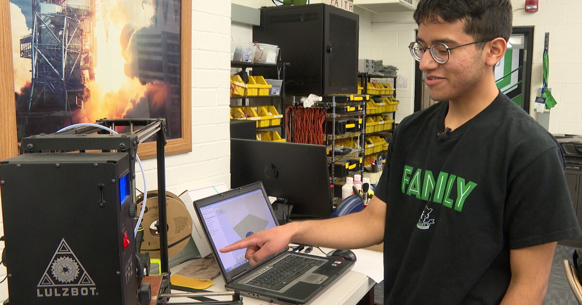 Amazon helps Colorado Springs senior become a first-generation college student - Vimarsana News