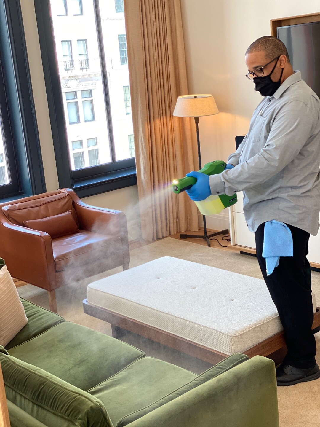 JoNathan electrostatic sprayer.jpg