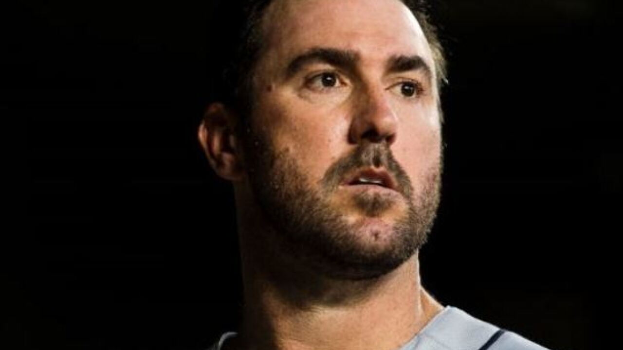 WATCH: Justin Verlander in Astros gear for first time