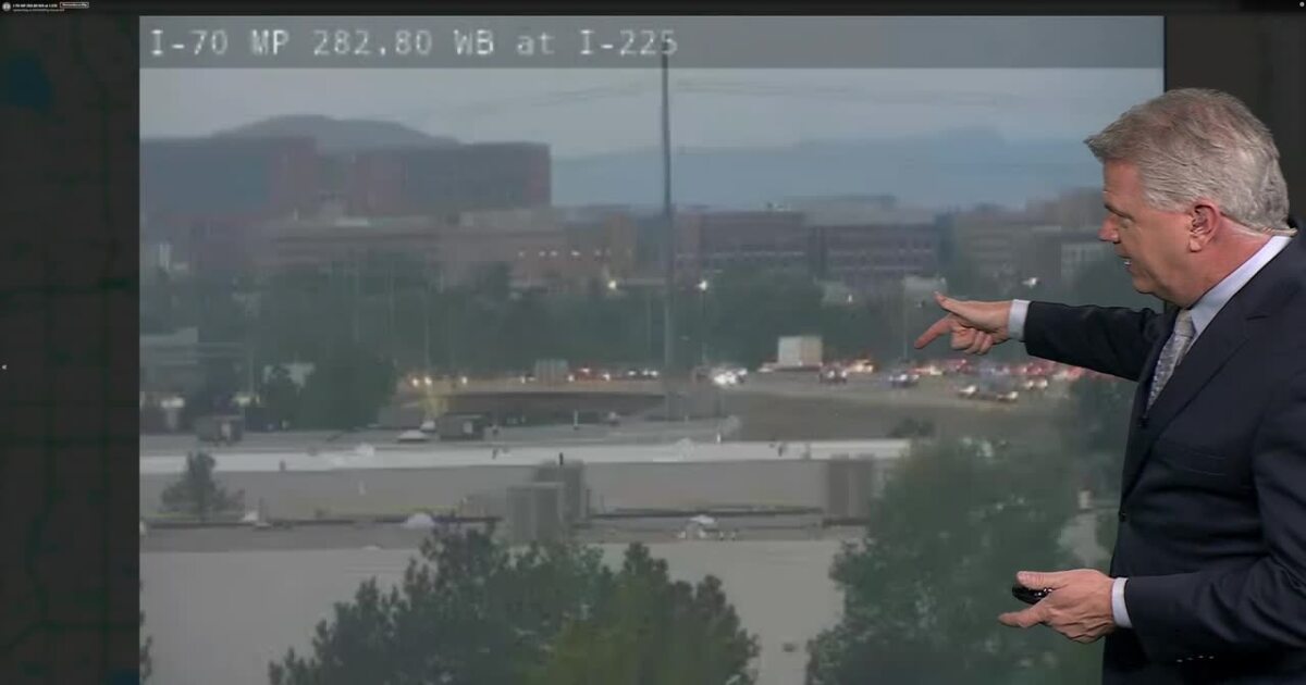 I-225 SB lanes closed at I-70 due to 5-vehicle crash