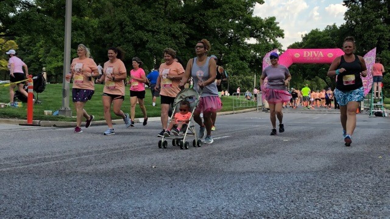 9th annual Diva Dash 5k gets under way in Overland Park