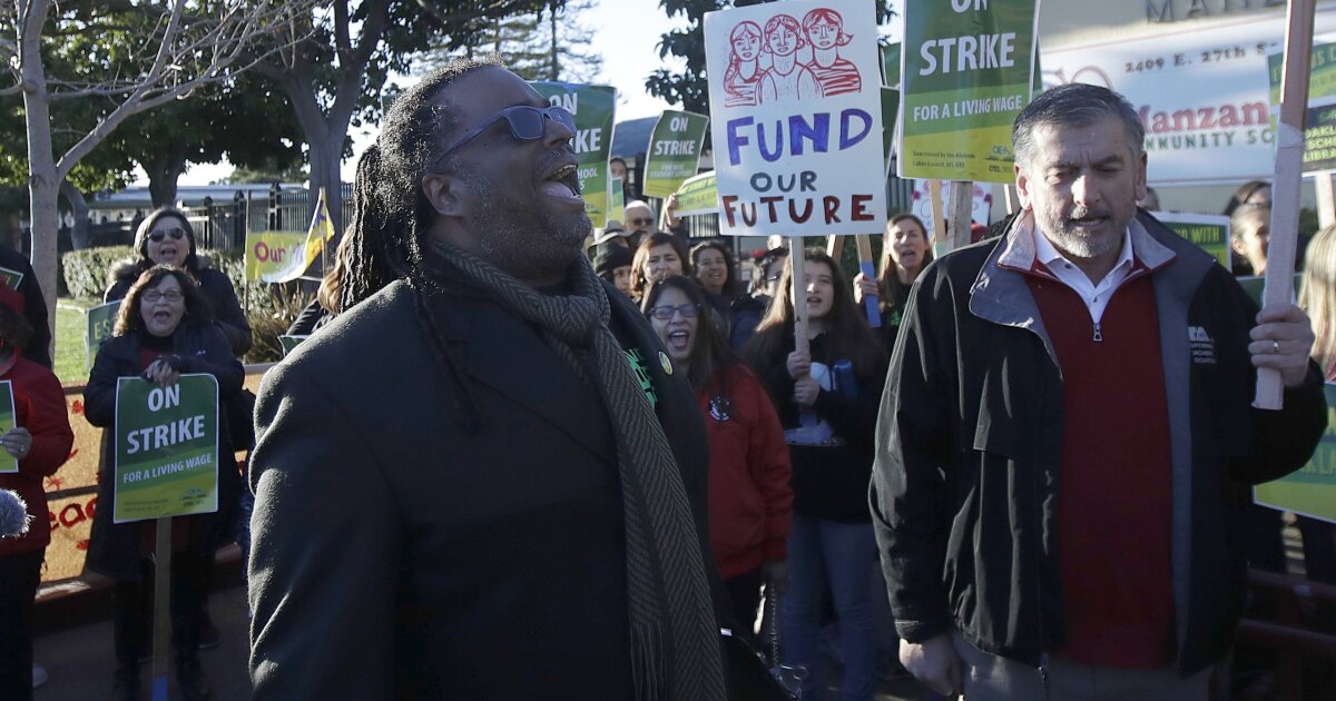 Striking Oakland Teachers School District Reach Tentative Agreement