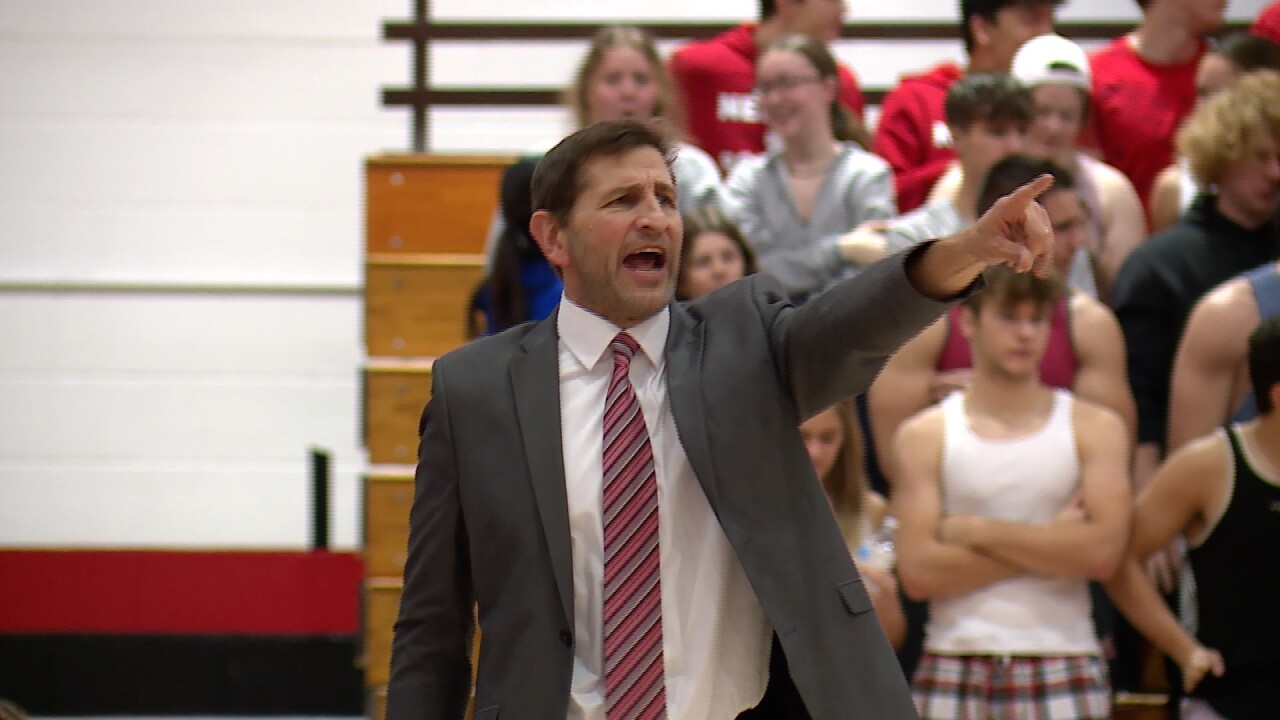 Lee Rabas coaching Neenah.jpg