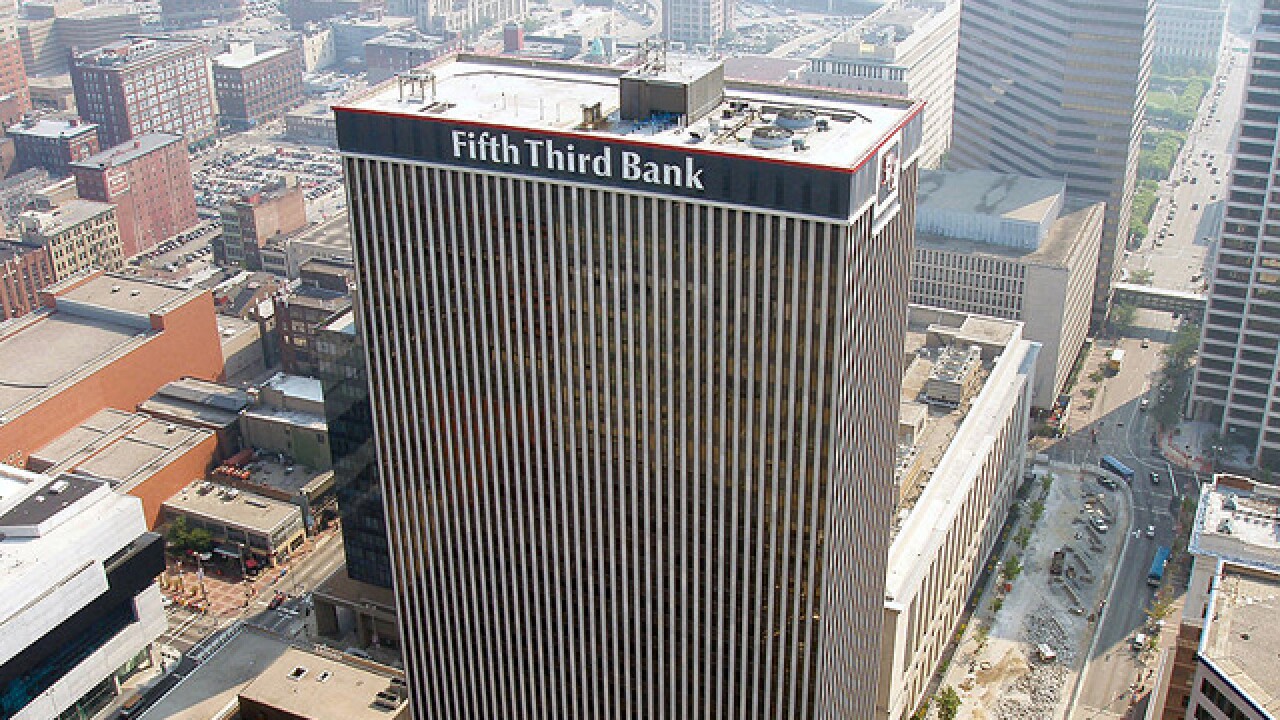 Fifth Third Bank To Raise Minimum Hourly Wage To 18