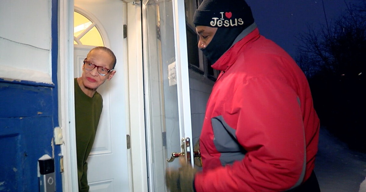 Community effort on Buffalo's East Side during snow storm - Vimarsana News
