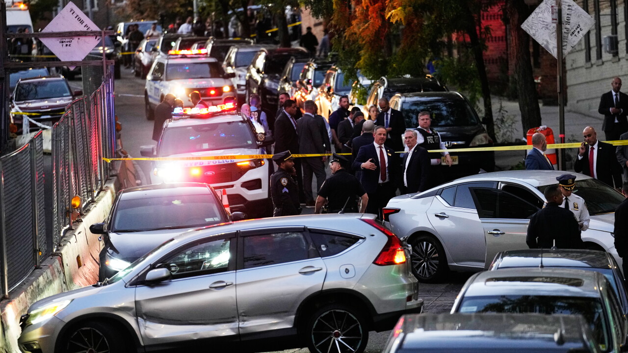 Federal Agents Shooting