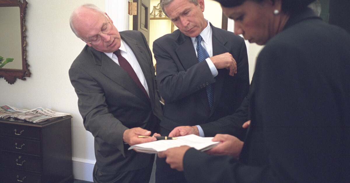 Bush recalls chaos and fear of 9/11 during rare public conversation