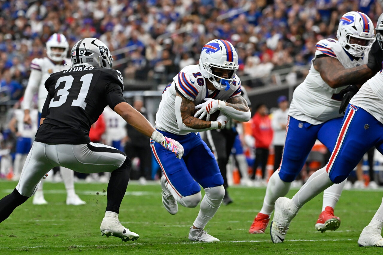Bills Raiders Football