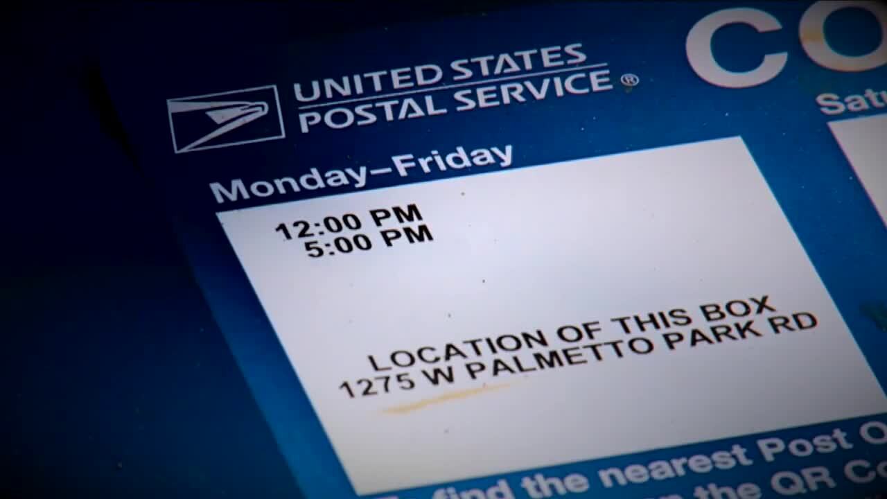 West Palmetto Park road U.S. Postal Service mailbox hours