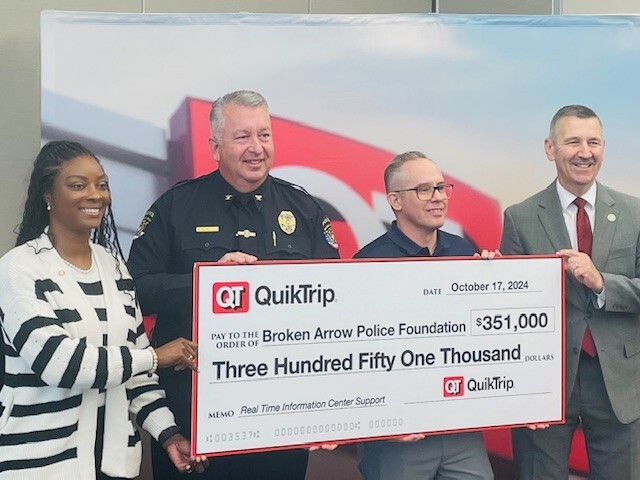 QuikTrip donates to BAPD information center