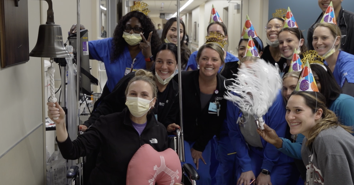 ‘First-of-its-kind’ double lung transplant saves the life of cancer patient at Northwestern ‘First-of-its-kind’ double lung transplant saves the life of cancer patient at Northwestern