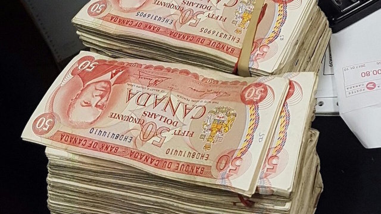 Recycling plant worker finds $100K in cash in old TV set