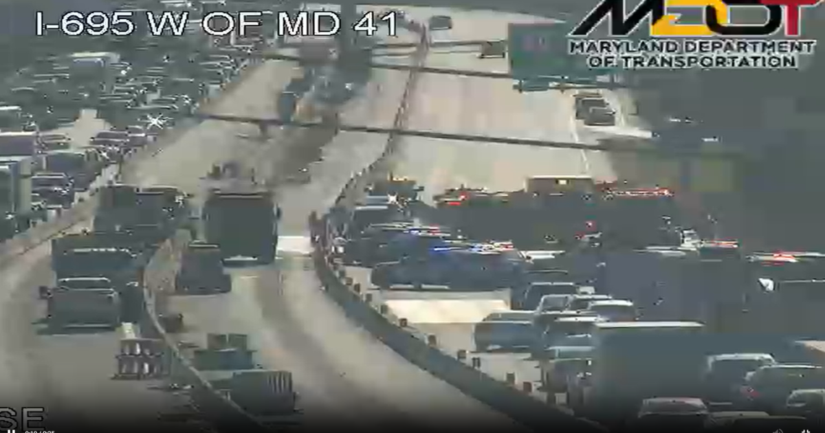 Crash closes I-695 near Perring Parkway in Parkville