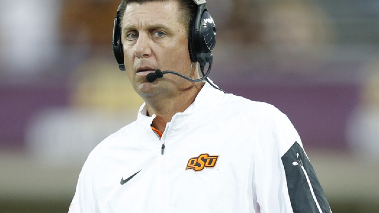 Mike Gundy Remains Osu Head Coach Agrees To 1 Million Pay Cut