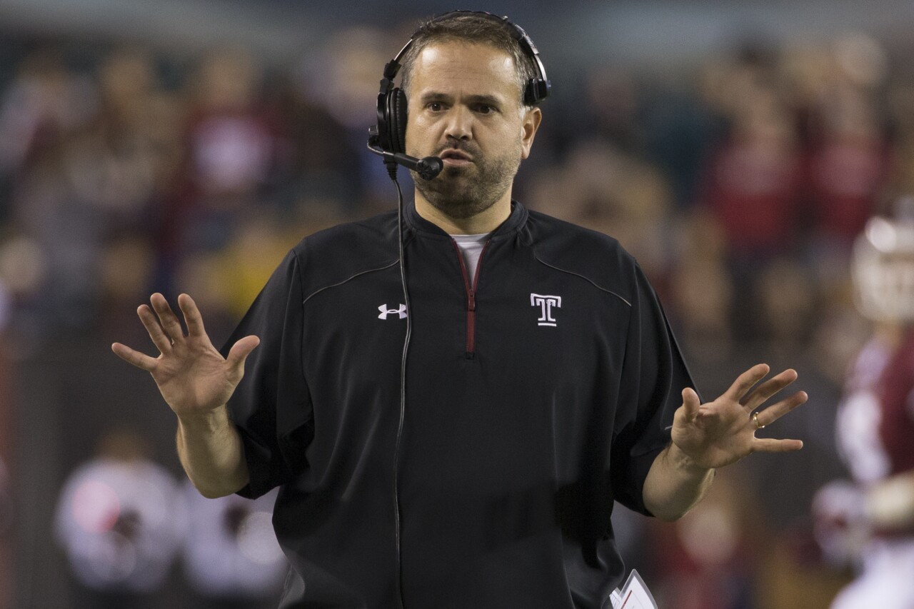 Matt Rhule coaching Temple Owls in 2016