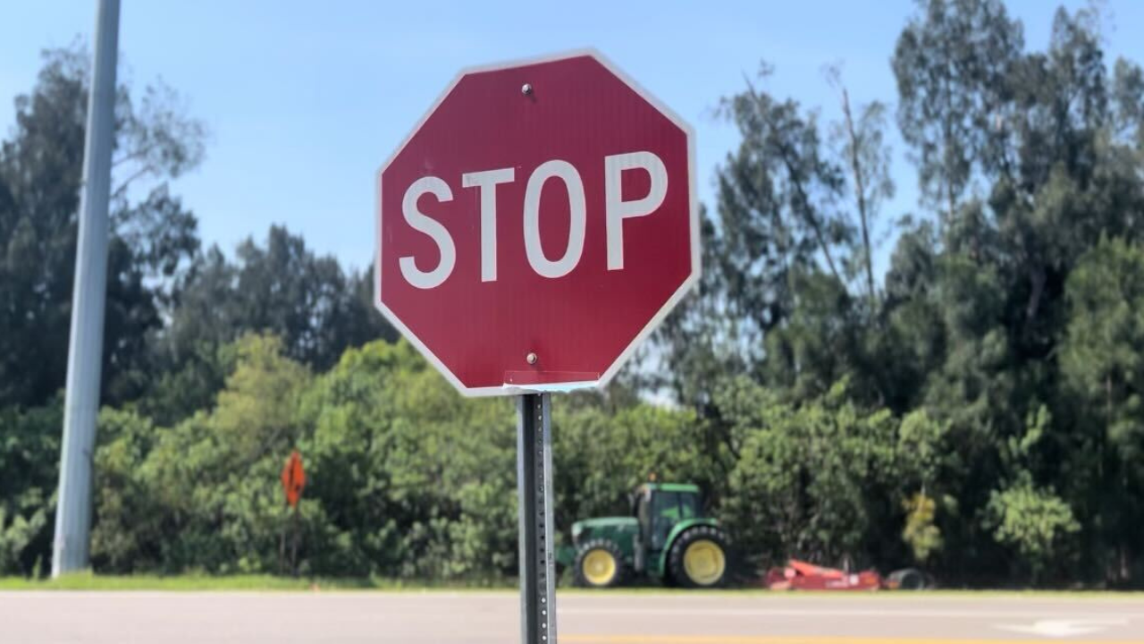 Ruskin family calls on county leaders to investigate stop sign near U.S. 41