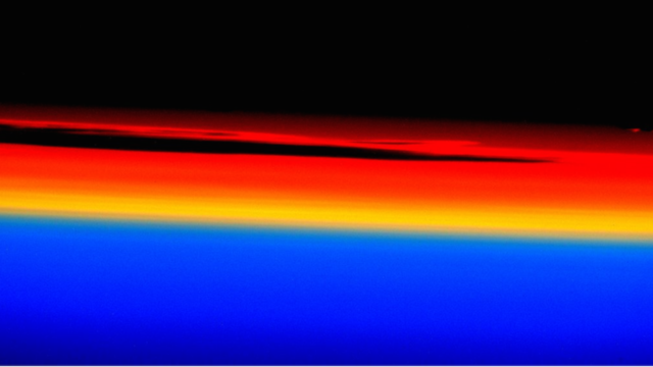 35 great photos from Scott Kelly's year in space