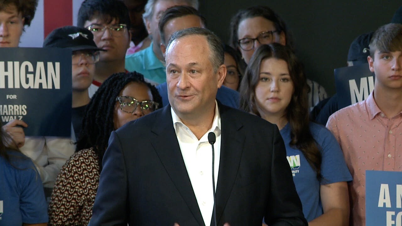 Doug Emhoff visits West Michigan to support his wife Kamala Harris Doug Emhoff Doug Emhoff visits West Michigan to support his wife Kamala Harris