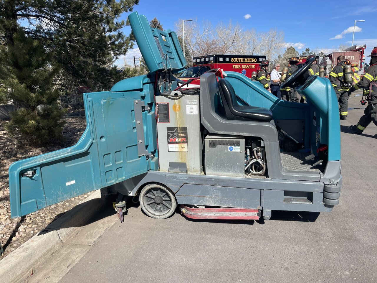 lead acid battery leak_South Metro Fire Rescue