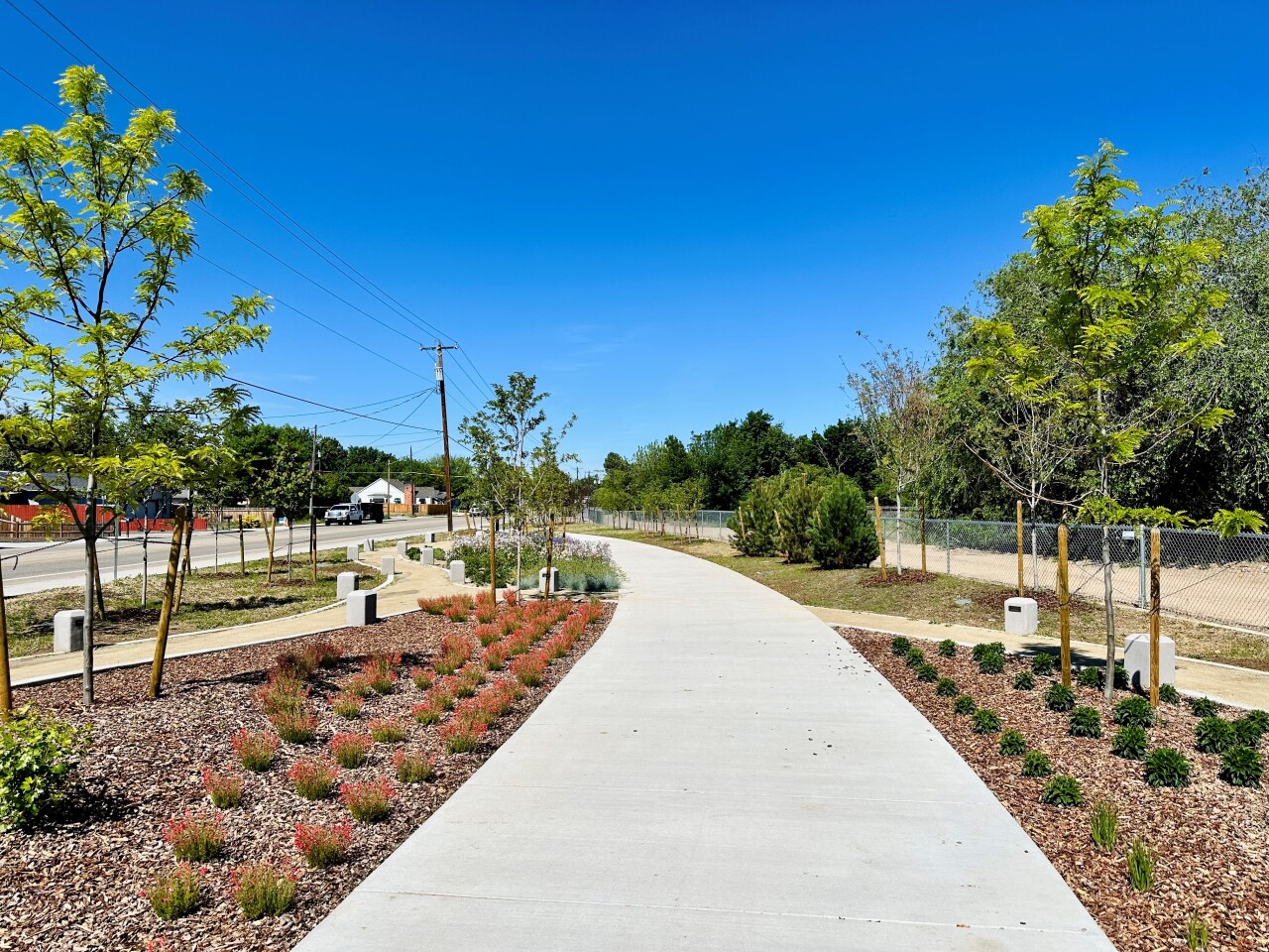 Settlers Canal Path 2.jpg