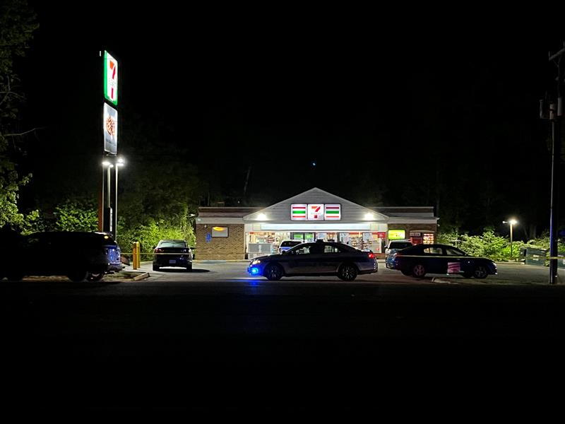 7-11 suffolk shooting