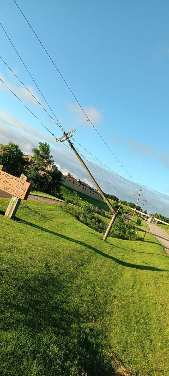 janesville wx damage 7.jpg