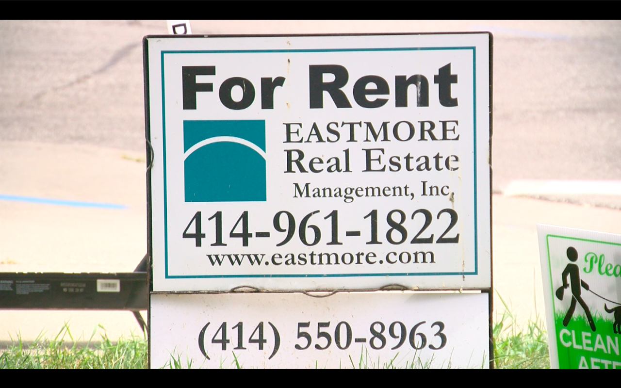 For Rent sign 