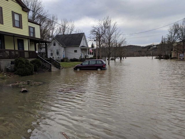 Photos Rising Floodwaters Along The Ohio River