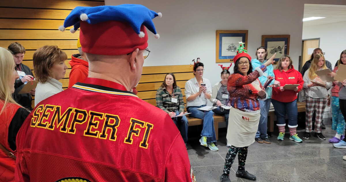 Families see 'the heart of Helena' at Toys for Tots distribution - Vimarsana News
