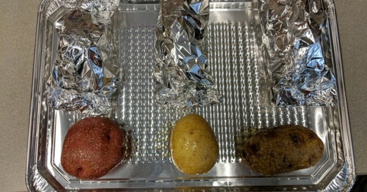 How long does it take to bake a potato in a car?