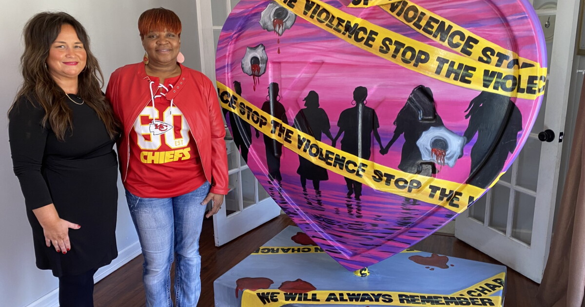 Parade of Hearts artist sheds light on gun violence in Kansas City - Vimarsana News