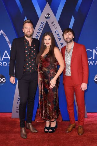 PHOTOS: Stars Walk The CMA Red Carpet