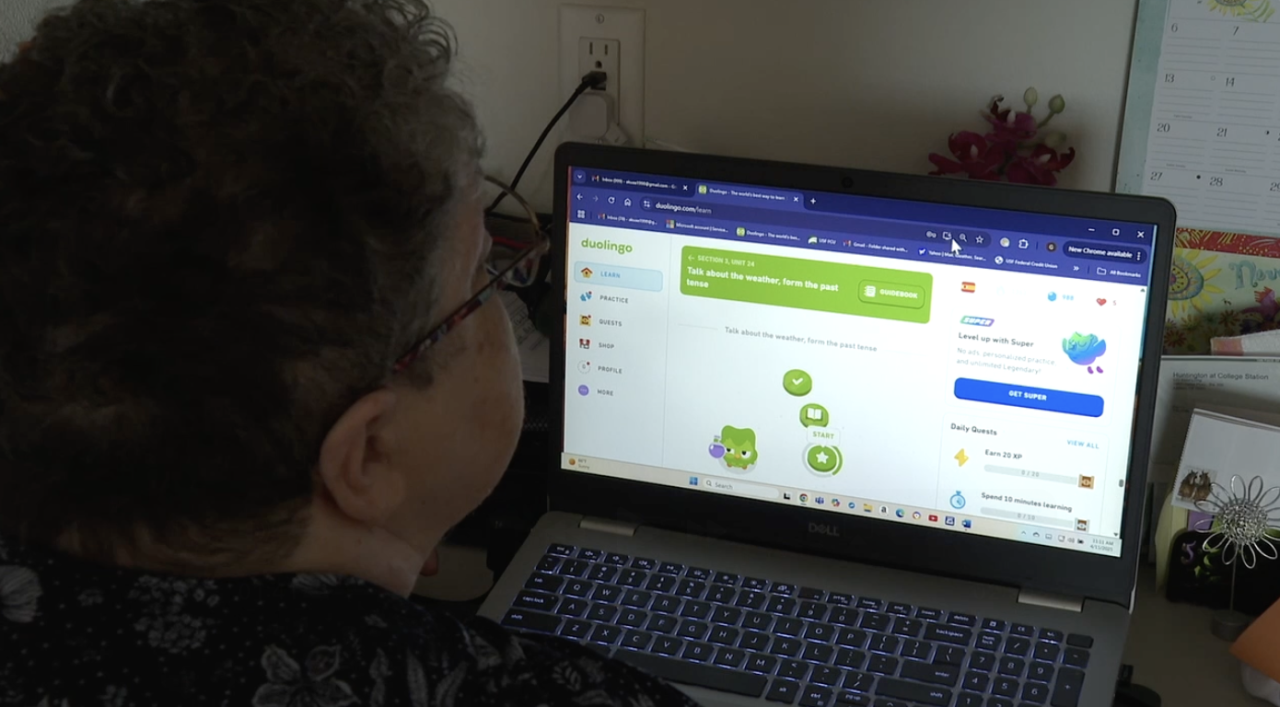 ‘Everyone wants to matter’: Brazos County's 'R U OK' program supports elderly neighbors