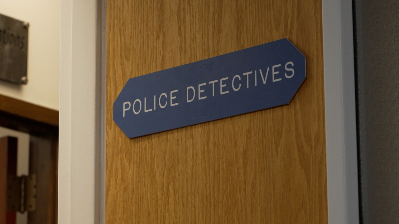 Detective sign