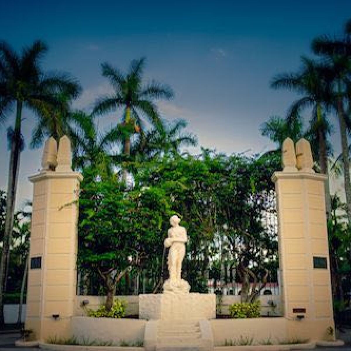 Funding sought to maintain landmark Fort Myers statue