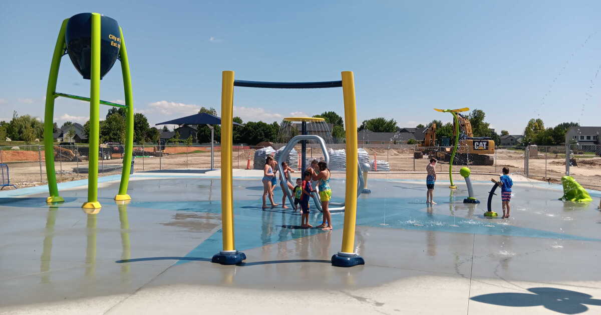 Star opens new Splash Pad in Pavilion Park - Vimarsana News