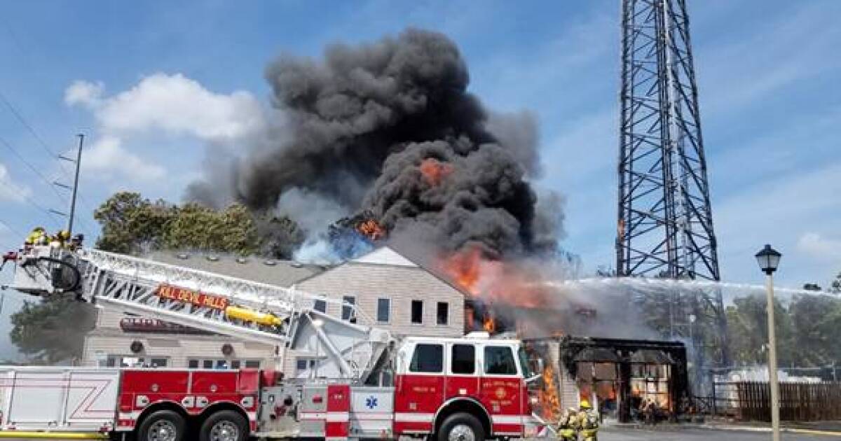 Nags head tripadvisor Christmas Mouse store in Nags Head burns to ground