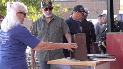 Nampa neighbors touch piece of World Trade Center